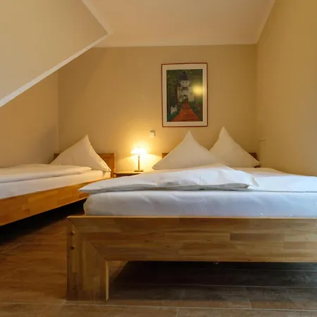 Urlaub Im Historischen Mitteltor