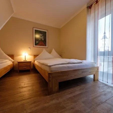 Urlaub Im Historischen Mitteltor