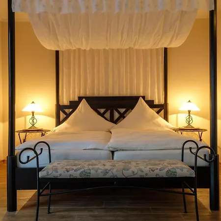 Urlaub Im Historischen Mitteltor Apartmán *