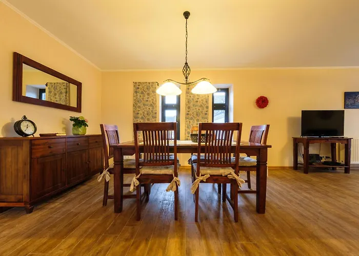 Urlaub Im Historischen Mitteltor Daire *